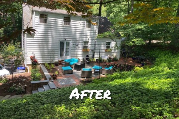 Pool seat walls and steps using Techo-Bloc 6” Mini Creta Architectural caps in beautiful chestnut brown - Pool and Patio Retreat - New Projects by Burkholder Landscape