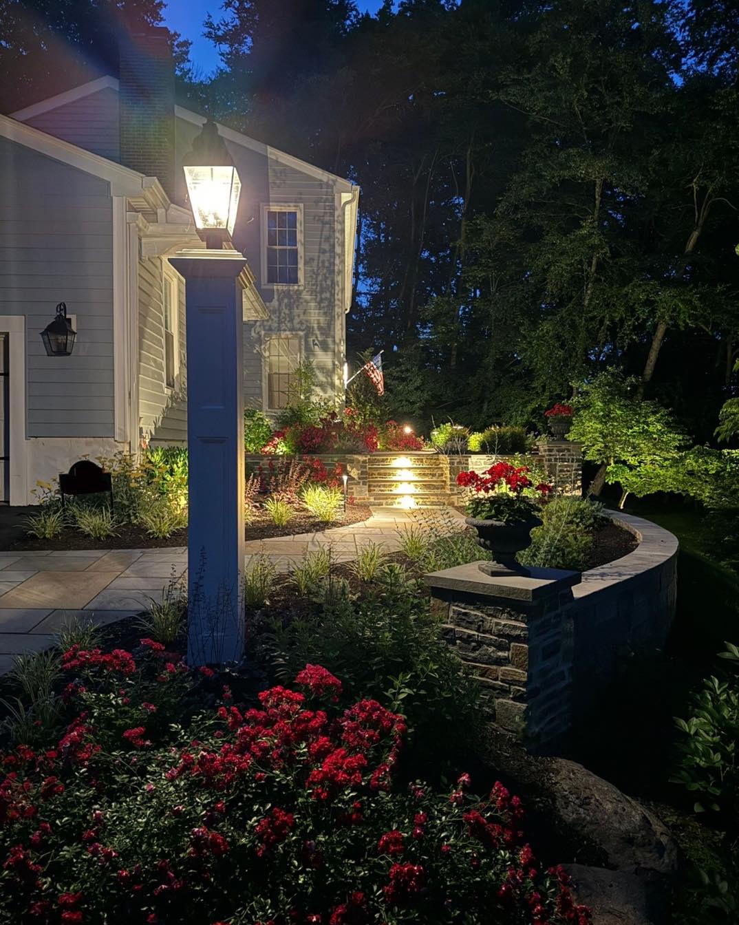 Pool seat walls and steps using Techo-Bloc 6” Mini Creta Architectural caps in beautiful chestnut brown - Pool and Patio Retreat - New Projects by Burkholder Landscape