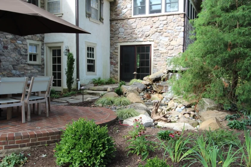 Pond less water feature