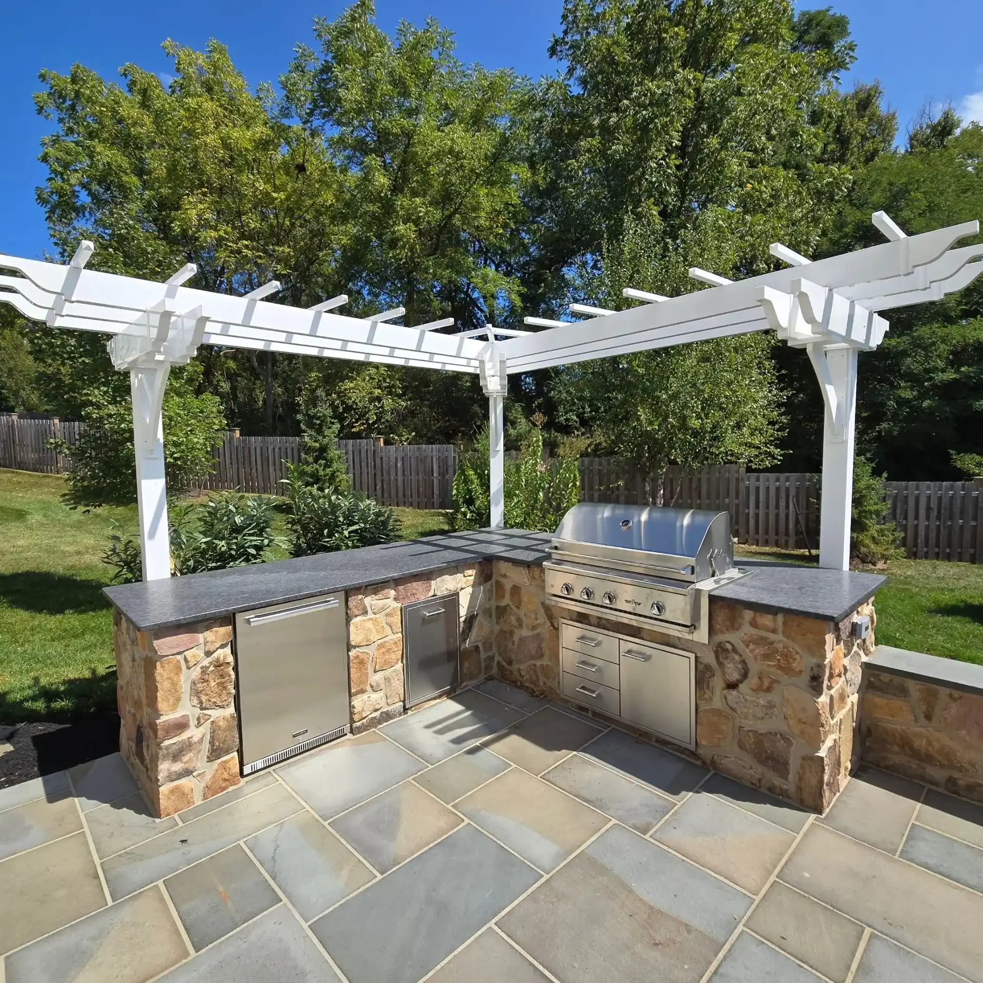 Outdoor-Kitchen